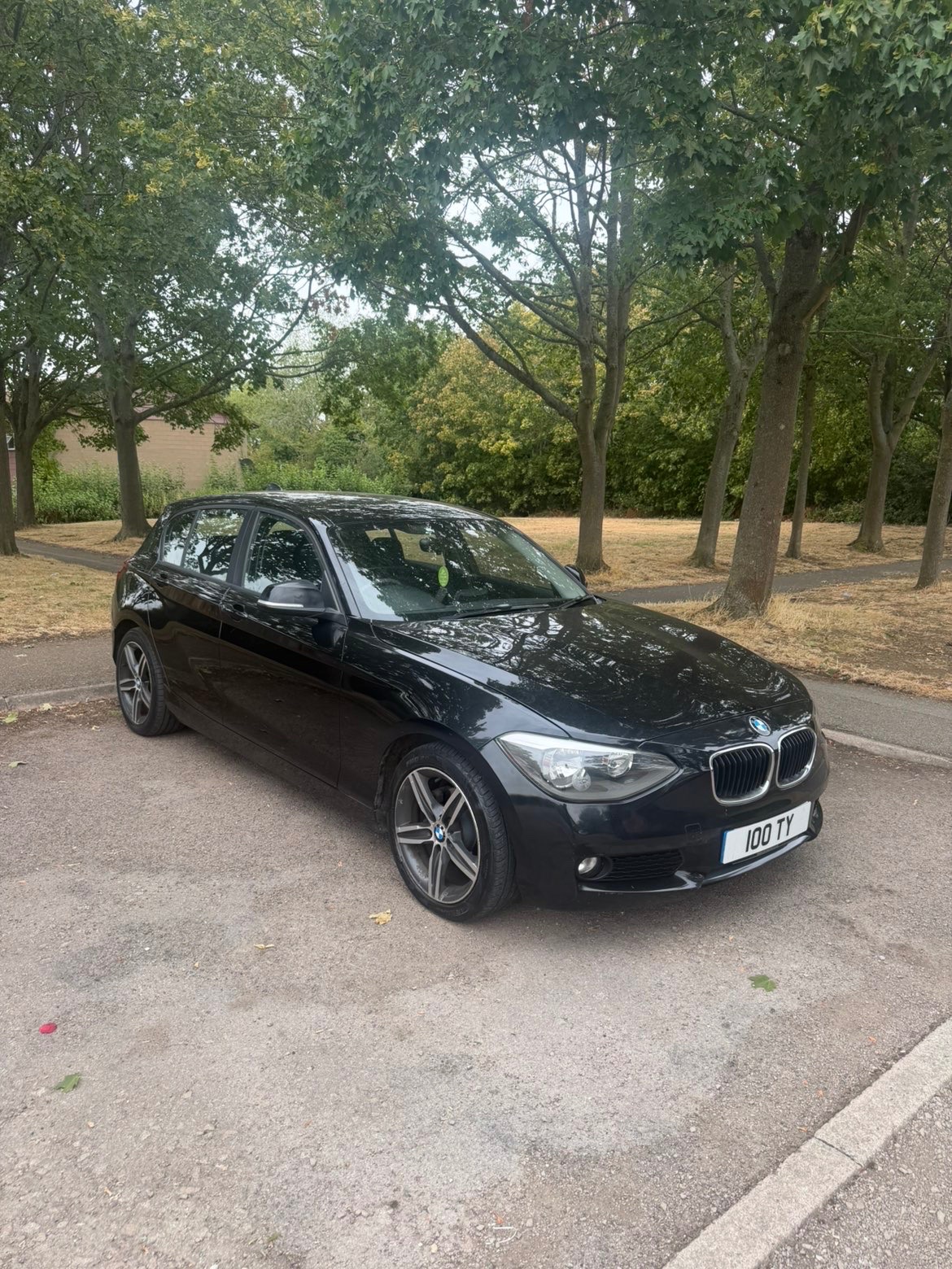 BMW 1 SERIES